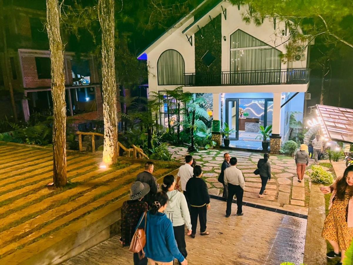 Eva Mang Den Homestay Kon Von Kla Ngoại thất bức ảnh